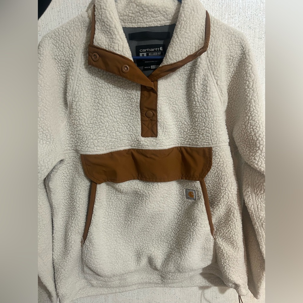 Carhartt Fleece Pullover in Cream and Tan